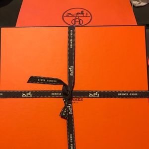 Designer HERMÈS scarf